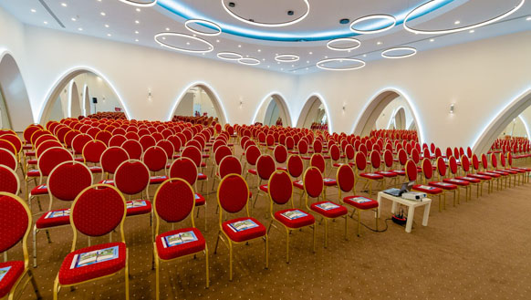 Evenimente corporate pe marginea lacului